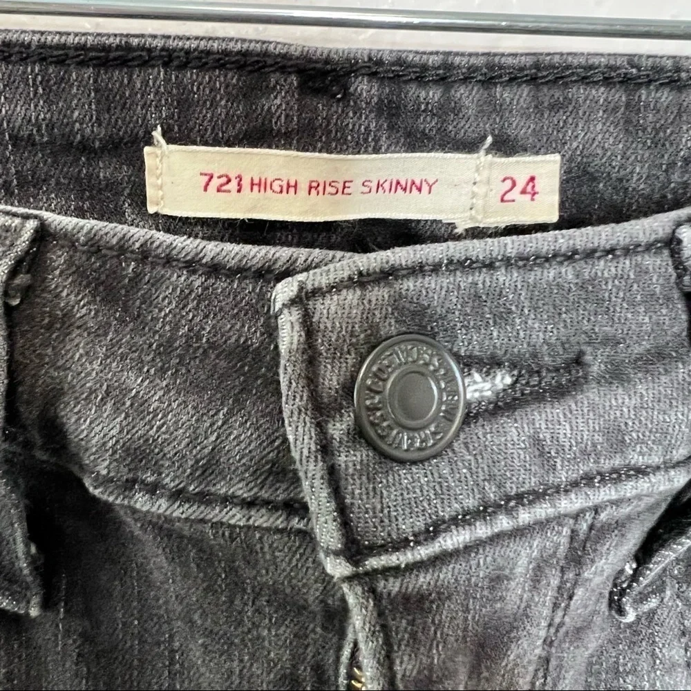 Levi's skinny Jeans women’s Size 24 high rise charcoal gray Beaded Studded A